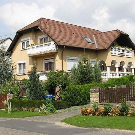 Apartment In Heviz/Balaton 18913 Eksteriør bilde